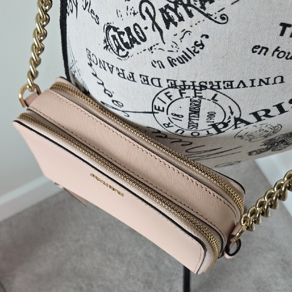 Calvin Klein Blush Crossbody Bag - Picture 3 of 7